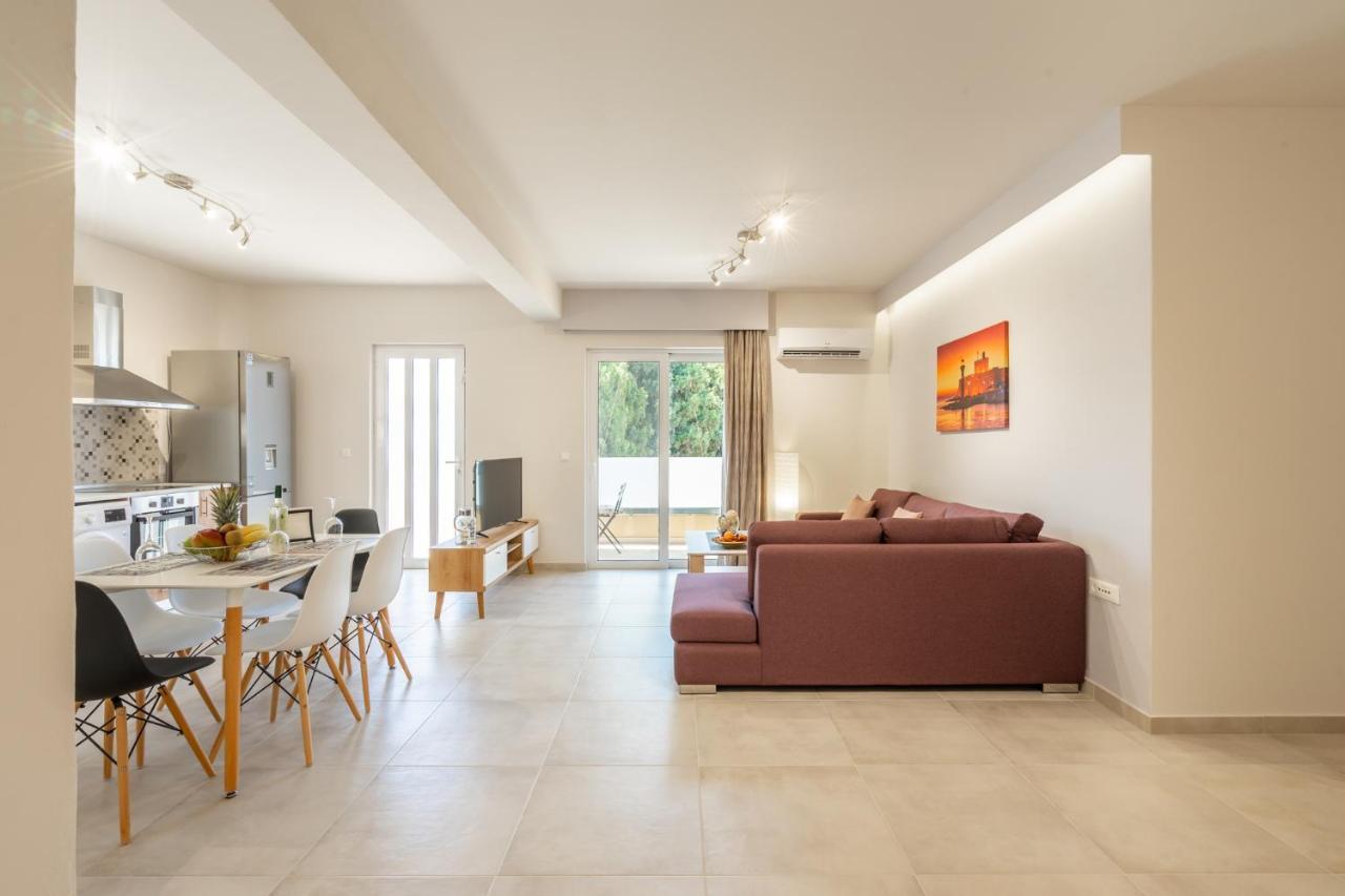 Apartment Massimo 伊利索斯 外观 照片